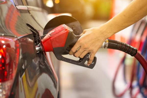 How To Reduce Car Fuel Consumption - 5 Simple & Easy Steps | Neighborhood Tire Pros